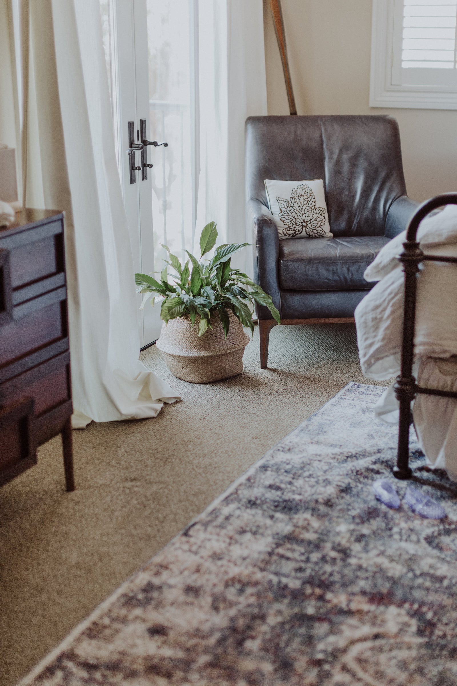 5 Ways to Decorate Your Bedroom With Area Rugs