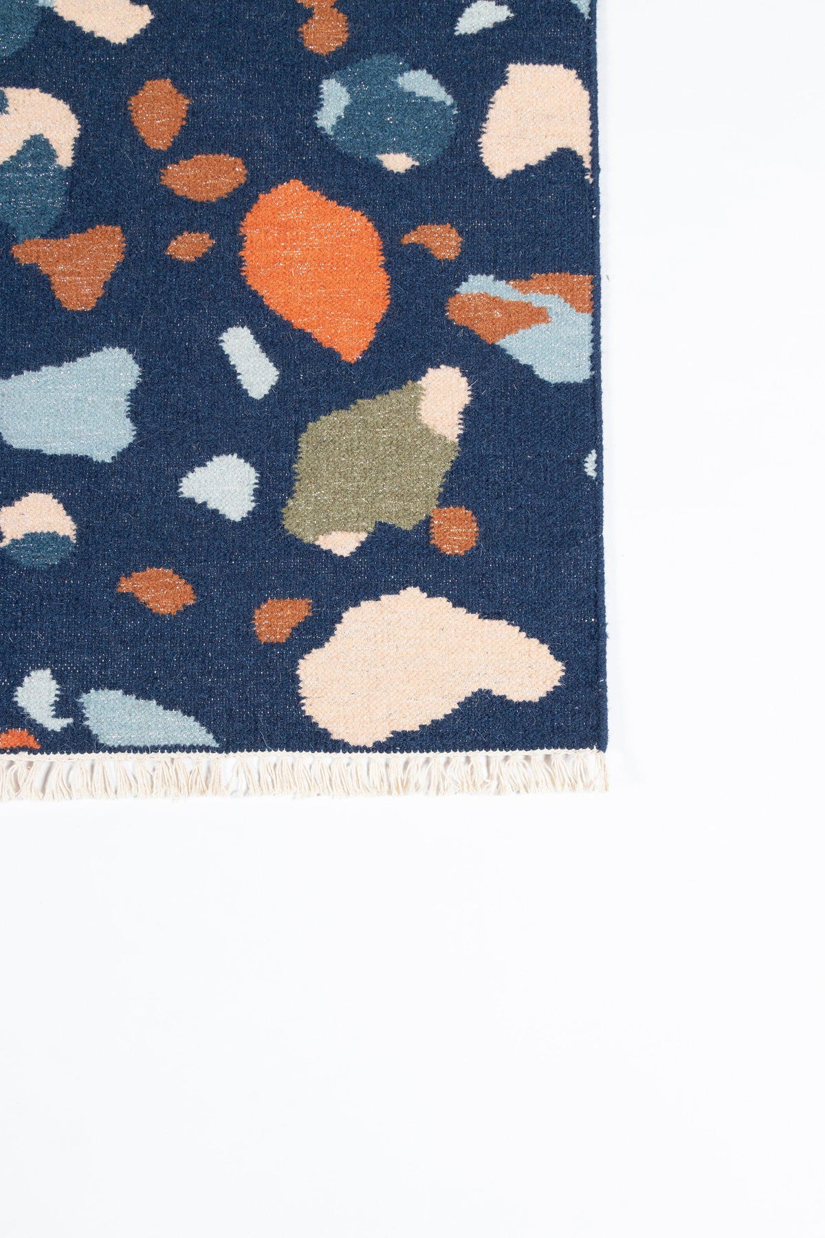 Novogratz Jem JEM-2 Navy Area Rug ( 7&#39;9&quot; X 9&#39;9&quot;)