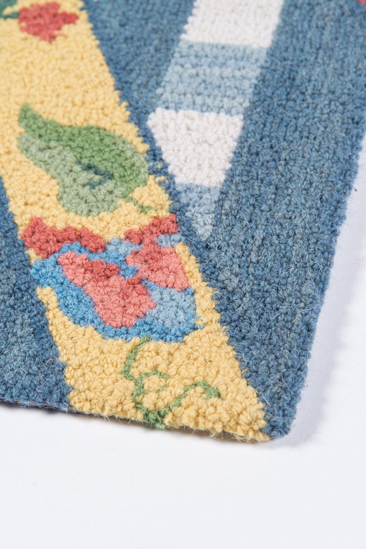 Madcap Cottage by Momeni Summer Garden Think Of England Multi Area Rug-Area Rug-Momeni-The Rug Truck