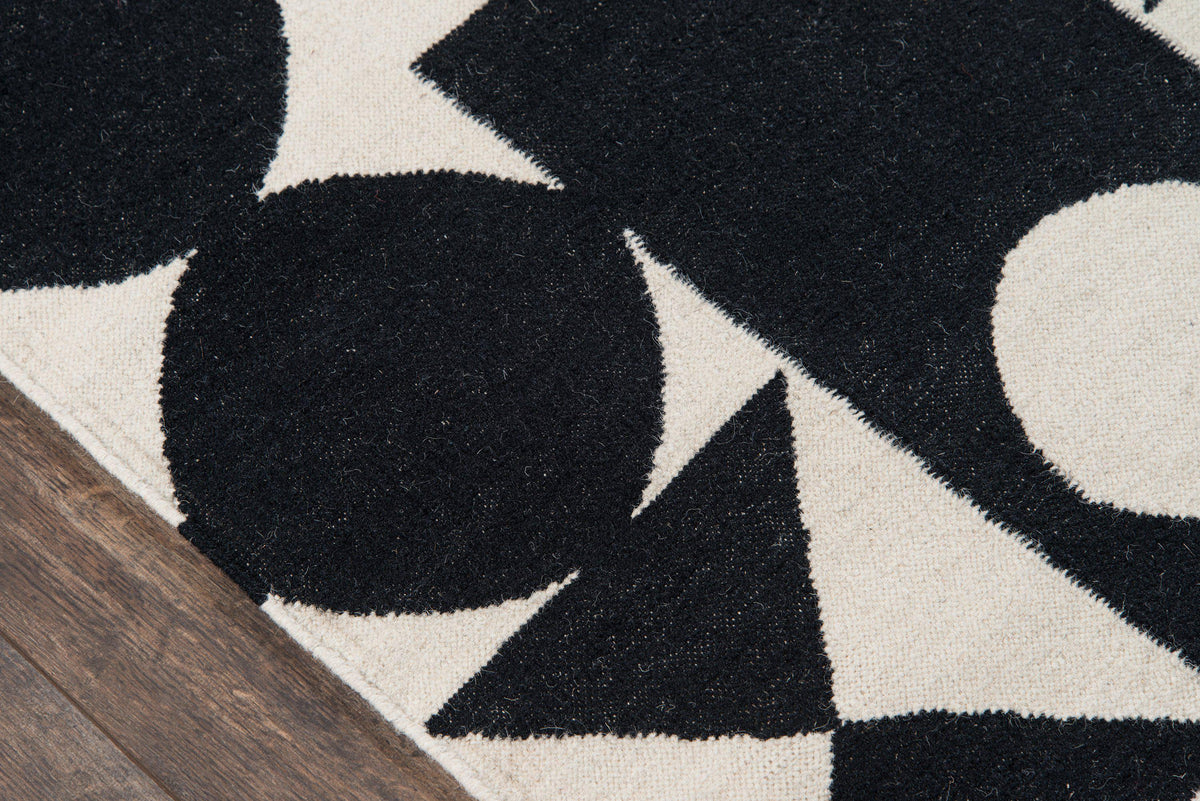 Novogratz Topanga TOP-3 Black Area Rug ( 7&#39;6&quot; X 9&#39;6&quot;)