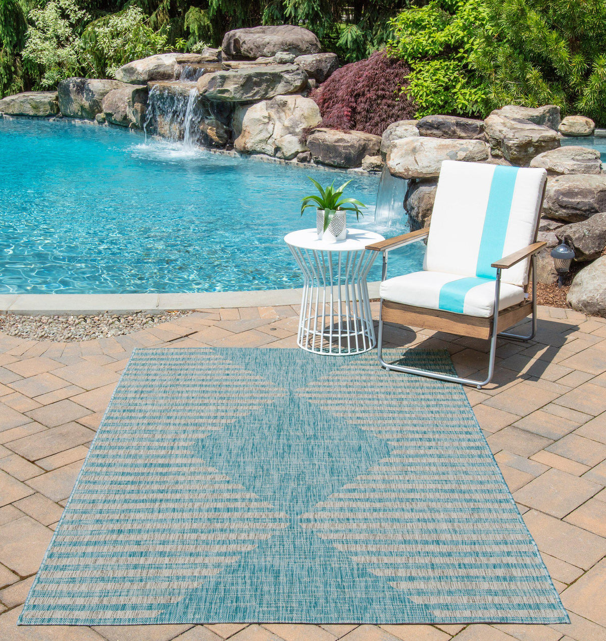 Novogratz Villa VI-07 Aqua Area Rug ( 7&#39;10&quot; X 10&#39;10&quot;)