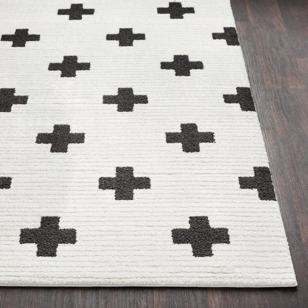 Maggie Black 7&#39;10&quot; x 10&#39;3&quot; Rug